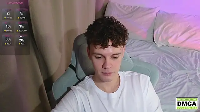 Snapshot of cute_thomas chatting on December 18, 2025, 4:22 pm cute thomas online show from December 18, 2025, 4:22 pm