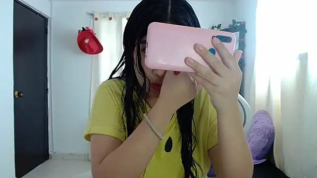 InocentHeaven1 online show from February 8, 2025, 1:22 pm