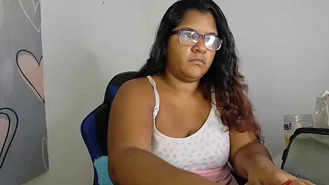 Snapshot of victoris chatting on November 18, 2025, 4:32 pm victoris online show from November 18, 2025, 4:32 pm