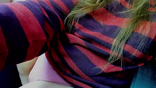 Persephoni online show from March 9, 2025, 6:21 pm