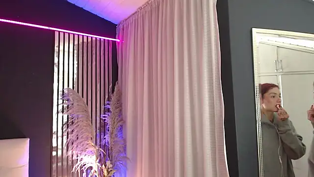 LiaVillalobos online show from February 25, 2026, 11:54 am