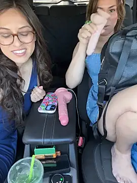 LeaGambit   online show from April 24, 2026, 5:59 pm