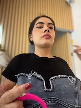 Snapshot of clarachanelricek chatting on October 30, 2025, 8:17 pm clarachanelricek online show from October 30, 2025, 8:17 pm