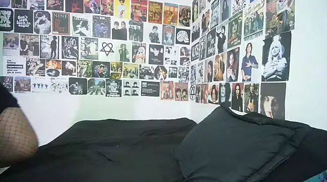 BonnieStardust online show from March 2, 2025, 6:46 pm