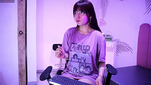 Snapshot of dianebleu chatting on March 15, 2025, 8:26 am dianebleu online show from March 15, 2025, 8:26 am