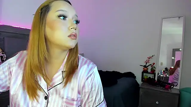 Cherrynoa online show from April 23, 2026, 3:35 am