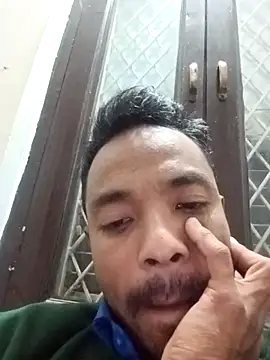 Lent Medium online show from December 3, 2025, 3:22 pm