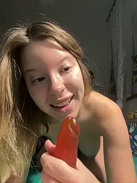 kimczii online show from December 1, 2025, 7:09 am