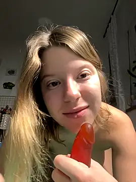 kimczii online show from November 21, 2025, 7:18 am