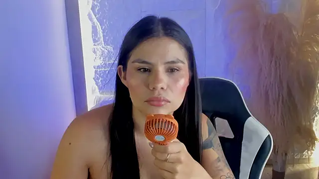 dominique25  online show from May 14, 2026, 1:57 am