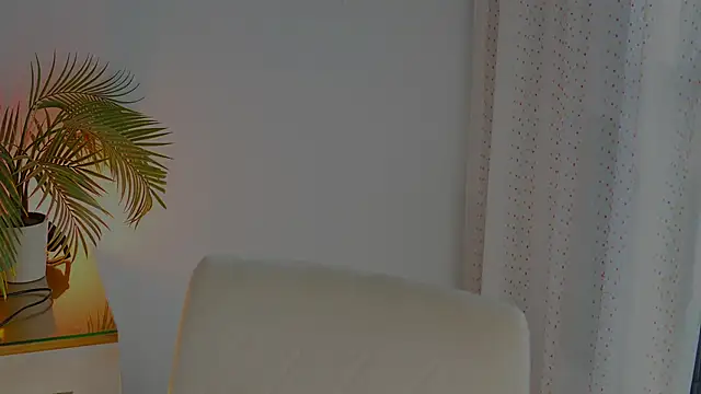 Snapshot of anabelcurvy chatting on December 20, 2025, 2:42 pm anabelcurvy online show from December 20, 2025, 2:42 pm