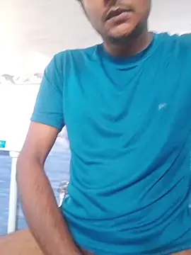 Snapshot of Itsdesi_boy chatting on December 4, 2025, 3:05 am Itsdesi boy online show from December 4, 2025, 3:05 am