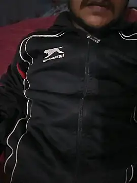 Snapshot of Itsdesi_boy chatting on January 12, 2026, 4:03 pm Itsdesi boy online show from January 12, 2026, 4:03 pm