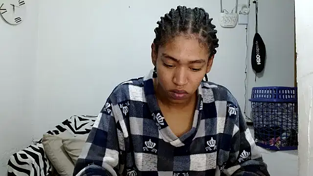 Snapshot of angelamarie1 chatting on April 18, 2026, 7:11 am angelamarie1 online show from April 18, 2026, 7:11 am