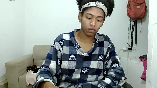 Snapshot of angelamarie1 chatting on November 16, 2025, 9:47 am angelamarie1 online show from November 16, 2025, 9:47 am