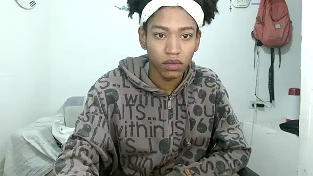 Snapshot of angelamarie1 chatting on November 7, 2025, 7:35 am angelamarie1 online show from November 7, 2025, 7:35 am