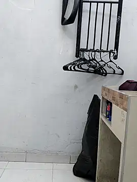 Snapshot of Dannacamila chatting on November 16, 2025, 5:06 pm Dannacamila online show from November 16, 2025, 5:06 pm