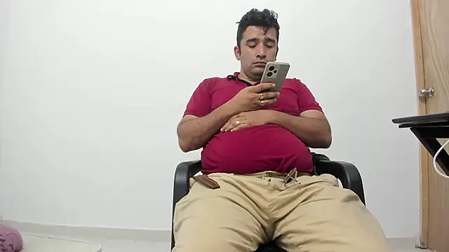 Snapshot of isearchcompany chatting on November 27, 2025, 4:07 pm isearchcompany online show from November 27, 2025, 4:07 pm