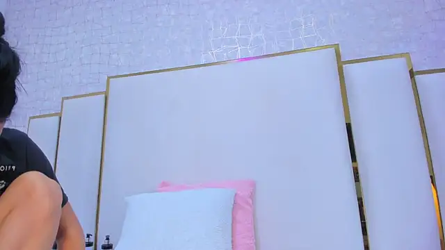 Snapshot of paola_rodriguez chatting on September 27, 2025, 11:27 am paola rodriguez online show from September 27, 2025, 11:27 am