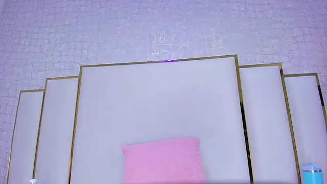Snapshot of paola_rodriguez chatting on October 3, 2025, 11:56 am paola rodriguez online show from October 3, 2025, 11:56 am