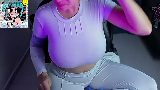 Snapshot of Roxy_clark chatting on November 8, 2025, 7:56 am Roxy clark online show from November 8, 2025, 7:56 am