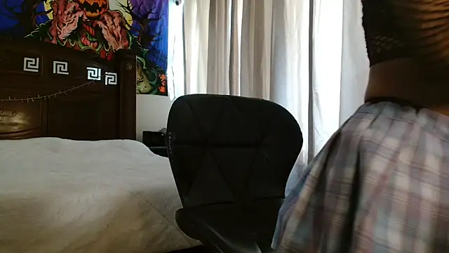 MINI Petite online show from March 12, 2026, 5:50 pm