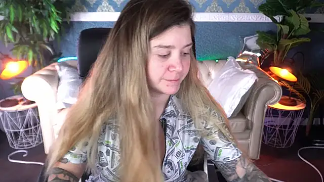 Snapshot of AmellyMilly chatting on February 24, 2026, 7:48 pm AmellyMilly online show from February 24, 2026, 7:48 pm