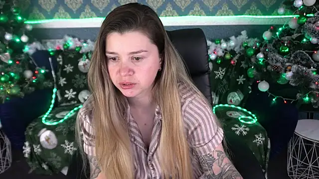 Snapshot of AmellyMilly chatting on December 22, 2025, 1:44 pm AmellyMilly online show from December 22, 2025, 1:44 pm