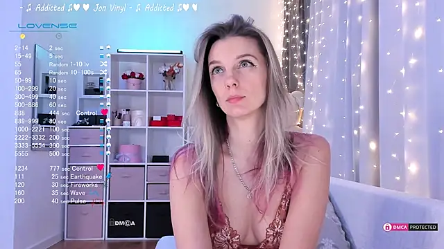 Snapshot of Karamelsw_ chatting on March 3, 2025, 10:52 pm Karamelsw online show from March 3, 2025, 10:52 pm