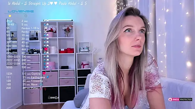 Snapshot of Karamelsw_ chatting on March 14, 2025, 9:21 pm Karamelsw online show from March 14, 2025, 9:21 pm