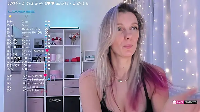 Snapshot of Karamelsw_ chatting on February 13, 2025, 11:58 pm Karamelsw online show from February 13, 2025, 11:58 pm