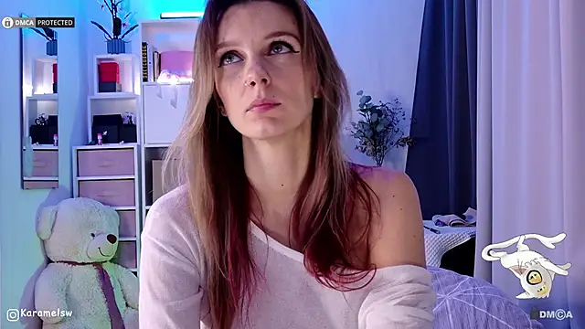 Snapshot of Karamelsw_ chatting on November 25, 2025, 12:11 am Karamelsw online show from November 25, 2025, 12:11 am