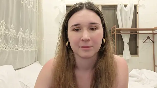 MaryHillx online show from April 11, 2026, 7:39 pm