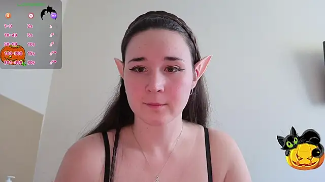 Snapshot of MaryHillx chatting on October 19, 2025, 9:45 am MaryHillx online show from October 19, 2025, 9:45 am