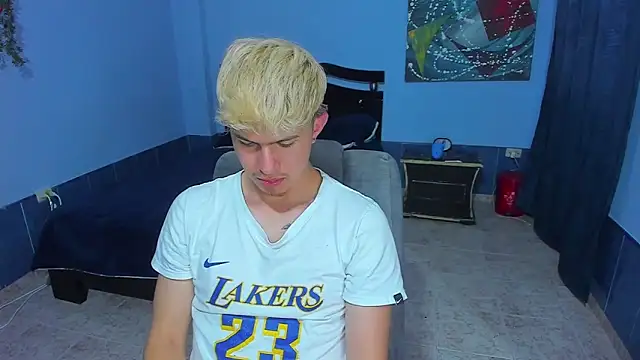 patrik 027 online show from March 30, 2026, 5:42 am