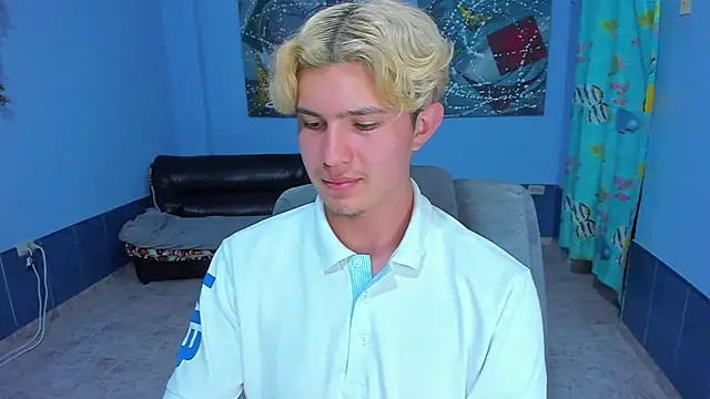 Snapshot of patrik_027 chatting on October 24, 2025, 4:33 am patrik 027 online show from October 24, 2025, 4:33 am