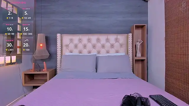 01victoria online show from September 11, 2025, 12:49 pm