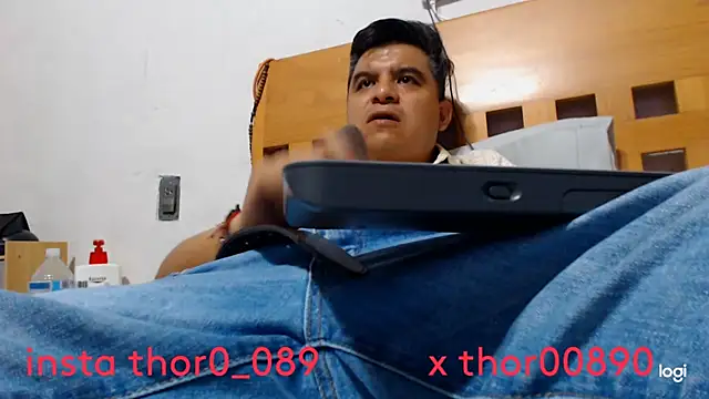 Snapshot of thor000089 chatting on February 12, 2026, 6:35 am thor000089 online show from February 12, 2026, 6:35 am