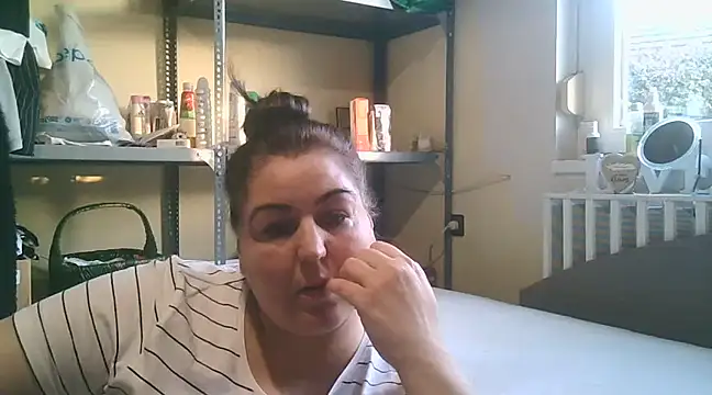 Snapshot of Mileva88 chatting on January 7, 2025, 2:30 pm Mileva88 online show from January 7, 2025, 2:30 pm