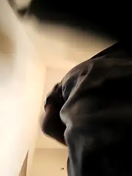 Snapshot of Mallupaiyanaachu chatting on March 5, 2025, 8:32 am Mallupaiyanaachu online show from March 5, 2025, 8:32 am