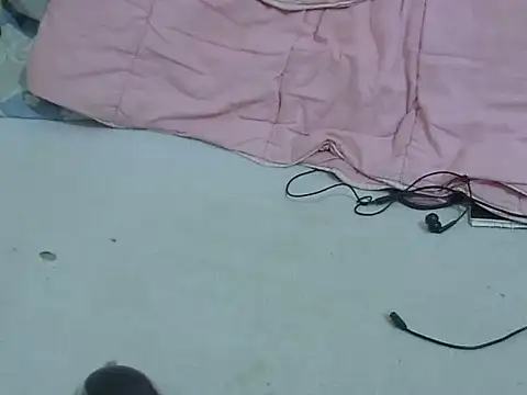 Snapshot of bellarincandy chatting on October 1, 2025, 1:15 pm bellarincandy online show from October 1, 2025, 1:15 pm