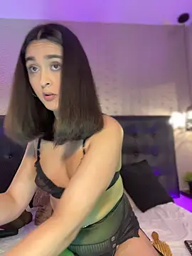 MiahWindsor online show from June 7, 2026, 2:28 am