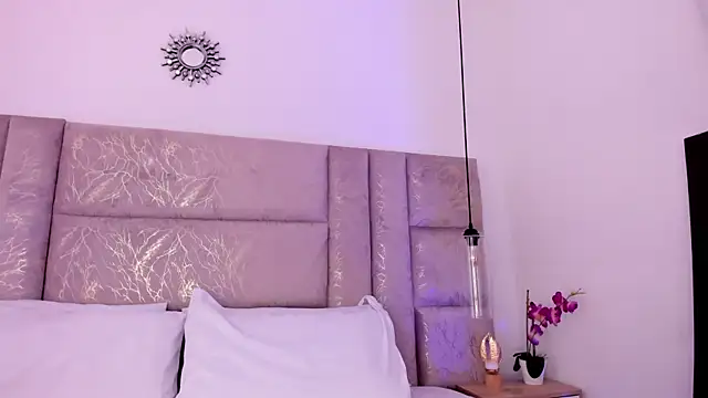 Snapshot of CeliWoods chatting on January 9, 2026, 11:28 am CeliWoods online show from January 9, 2026, 11:28 am