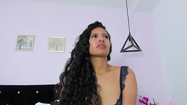 Snapshot of CeliWoods chatting on March 16, 2025, 1:38 pm CeliWoods online show from March 16, 2025, 1:38 pm