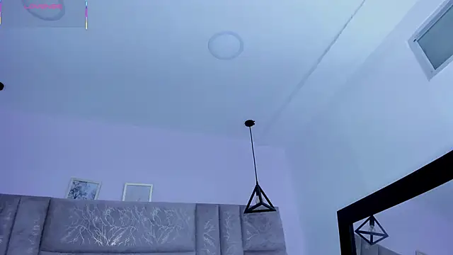 Snapshot of CeliWoods chatting on December 22, 2025, 11:21 am CeliWoods online show from December 22, 2025, 11:21 am