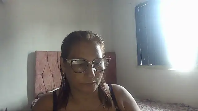 Snapshot of charrysexy1 chatting on October 27, 2025, 11:22 am charrysexy1 online show from October 27, 2025, 11:22 am