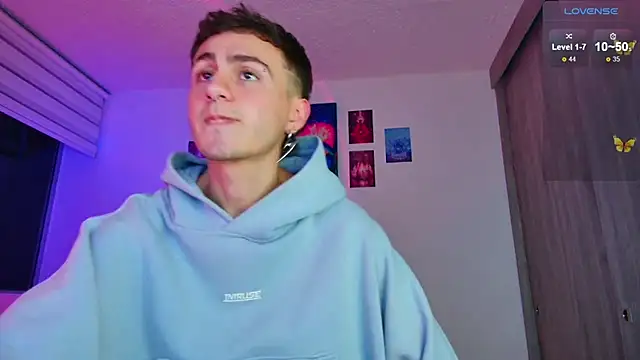 dimitri-bilak online show from October 18, 2025, 11:18 pm