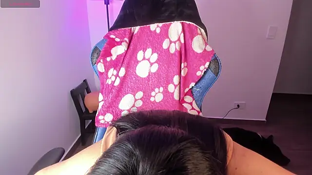 Snapshot of Miss_Nicole chatting on November 2, 2025, 1:21 am Miss Nicole online show from November 2, 2025, 1:21 am