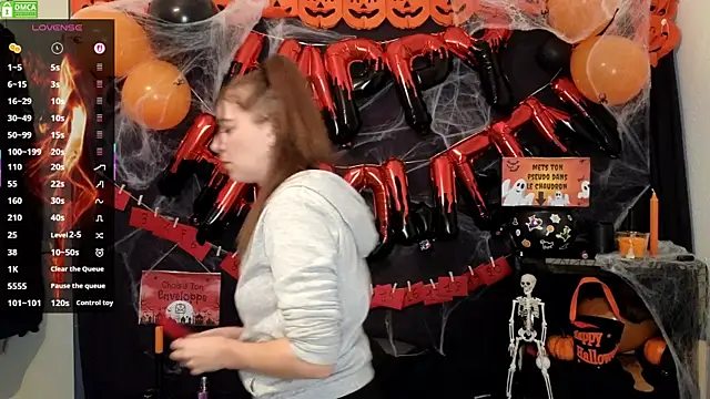 XLisaxx online show from November 2, 2025, 2:22 pm