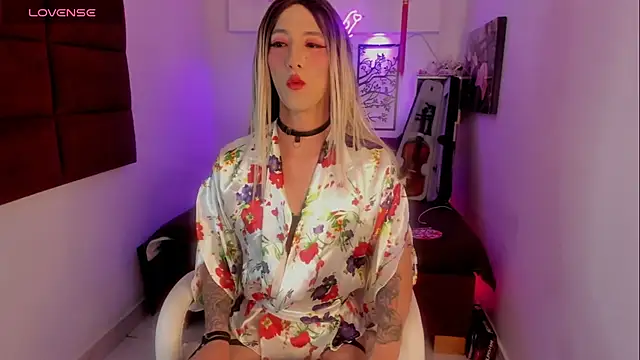 Snapshot of Yaki_Tai chatting on March 22, 2025, 6:33 am Yaki Tai online show from March 22, 2025, 6:33 am